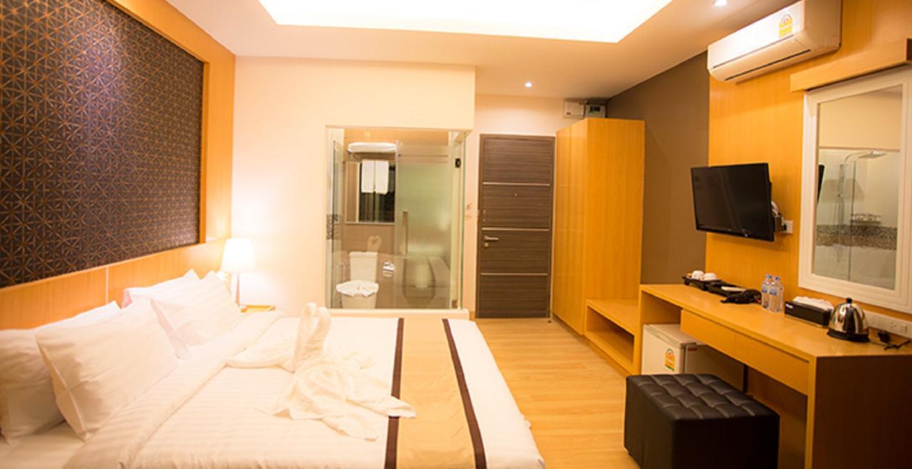 Baitong Hotel Tachilek Exterior photo